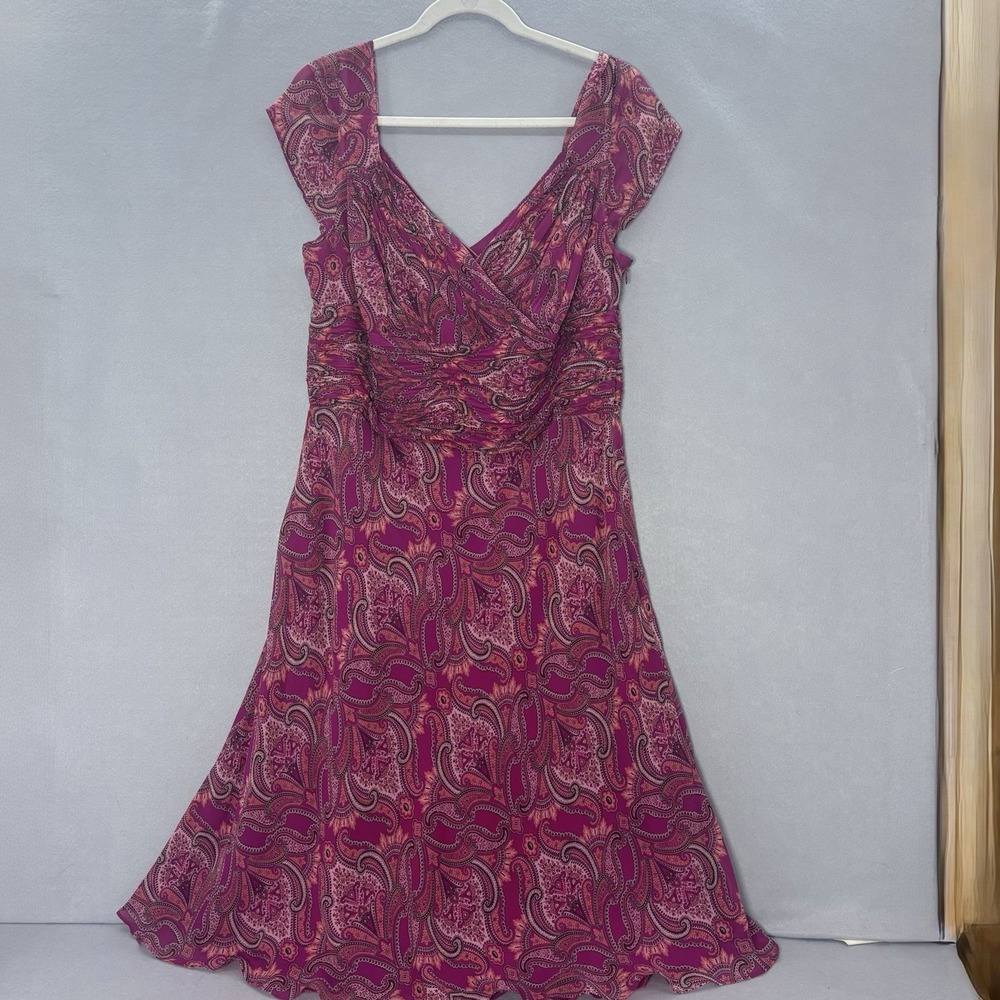 Ann Taylor Crossover V-Neck Silk Pink Paisley Midi Dress‎ SZ 14 Boho Feminine